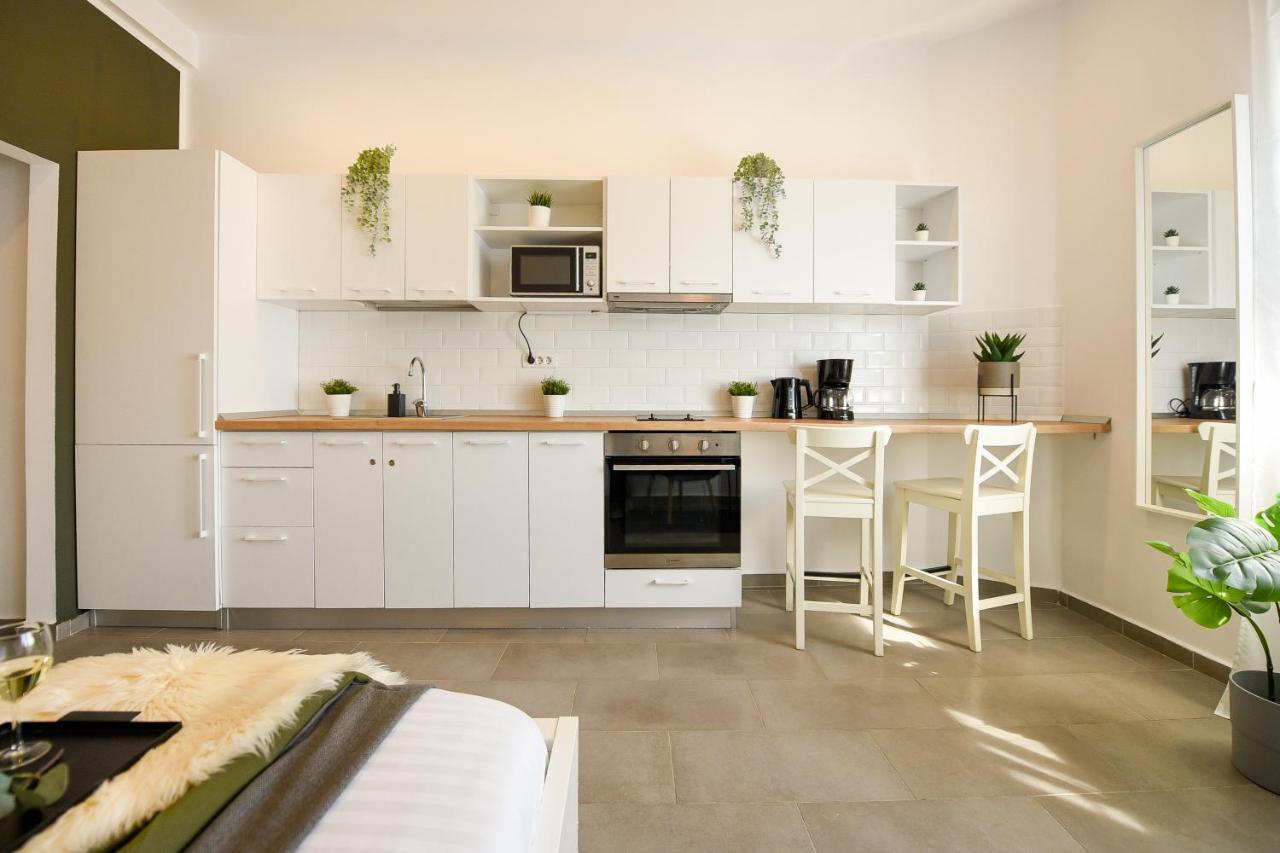 Classy Comfort - Chic Studio On Regina Elisabeta Bucureşti Ngoại thất bức ảnh