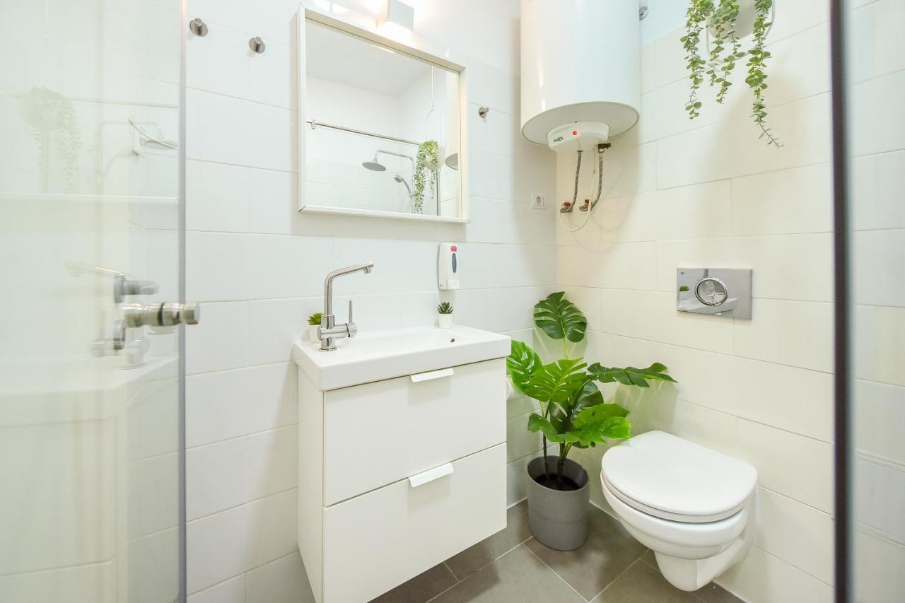 Classy Comfort - Chic Studio On Regina Elisabeta Bucureşti Ngoại thất bức ảnh