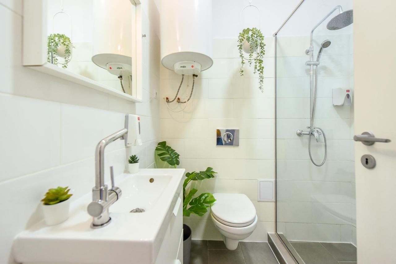 Classy Comfort - Chic Studio On Regina Elisabeta Bucureşti Ngoại thất bức ảnh