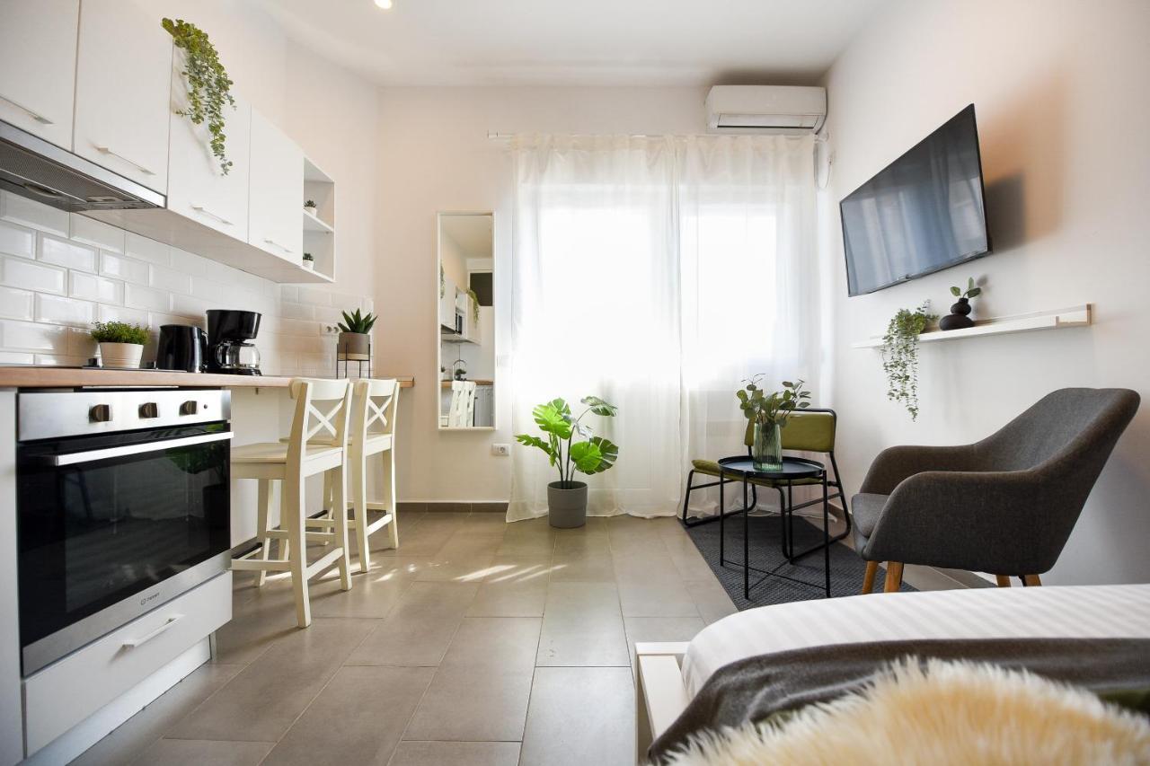 Classy Comfort - Chic Studio On Regina Elisabeta Bucureşti Ngoại thất bức ảnh